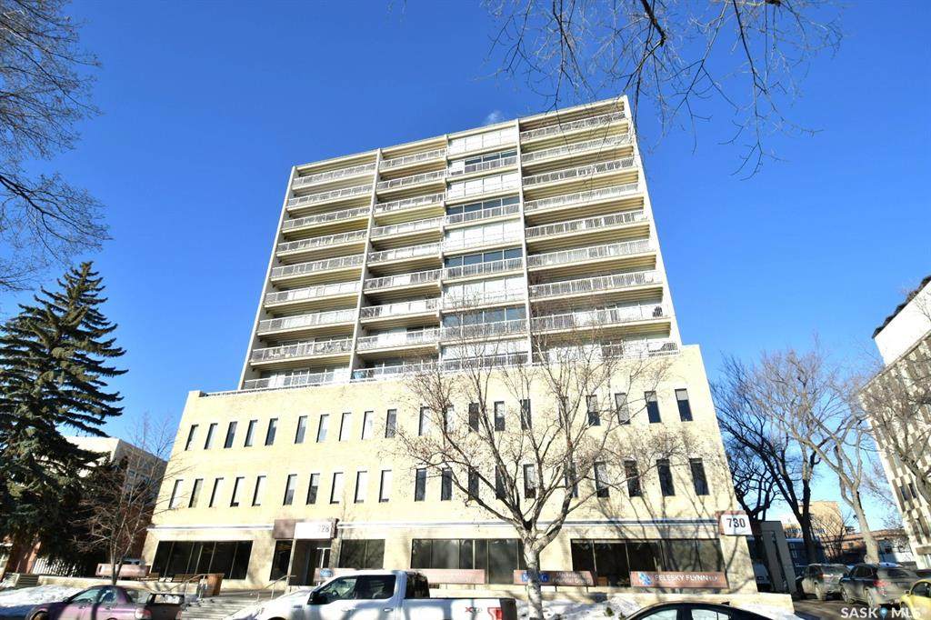 730 Spadina Crescent - Photo 1