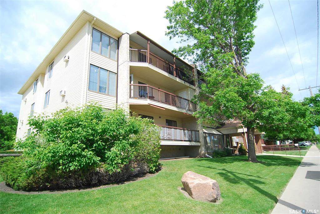3220 33rd Street - Photo 1