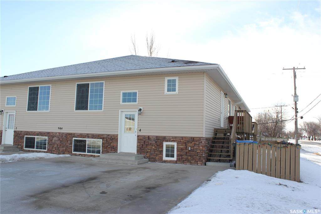 946 Edward Street - Photo 1
