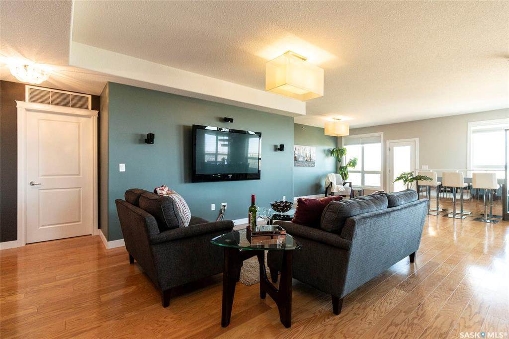 401 Cartwright Street - Photo 1