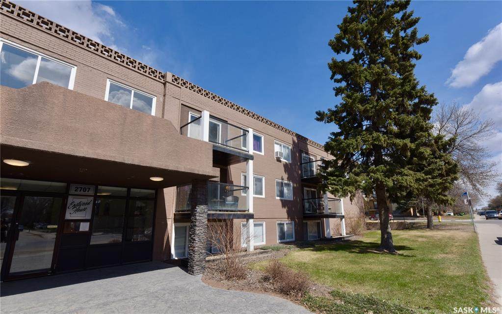 2707 7th Street - Photo 1