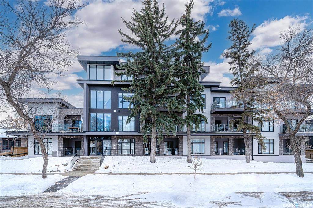 1010 Main Street - Photo 1
