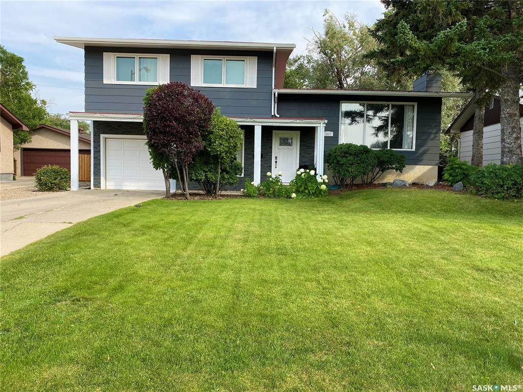 1960 Hillcrest Drive - Photo 1
