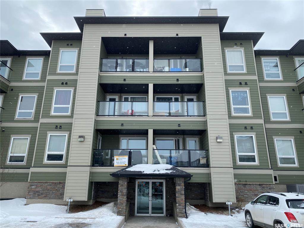 102 Willis Crescent - Photo 1
