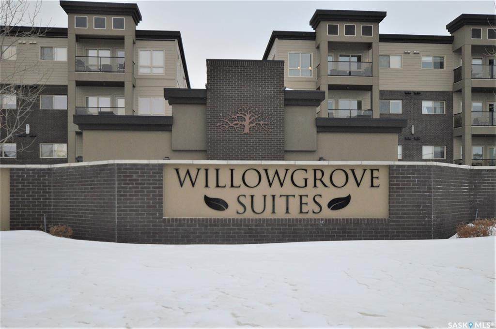 121 Willowgrove Crescent - Photo 1
