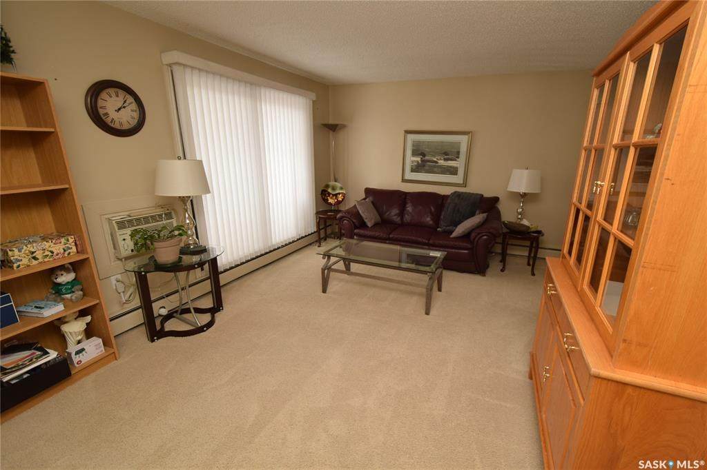 258 Pinehouse Place - Photo 1