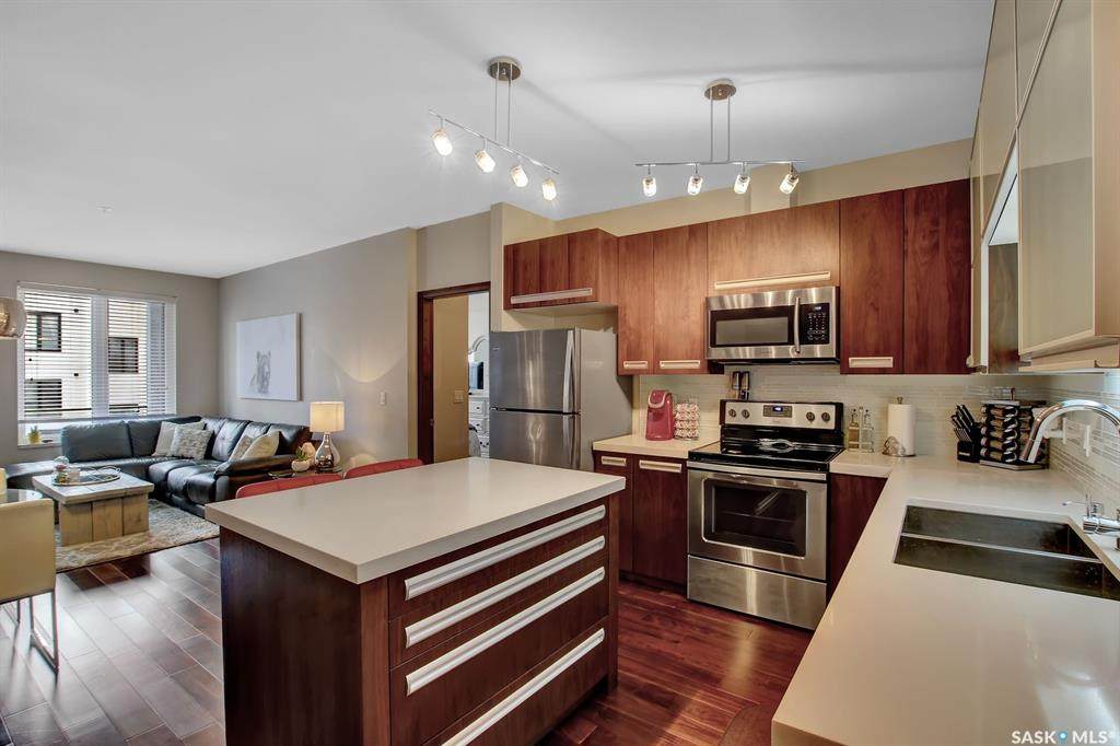 2165 Heseltine Road - Photo 1