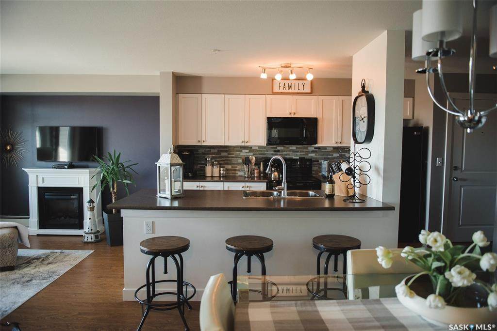 820 5TH Street - Photo 1