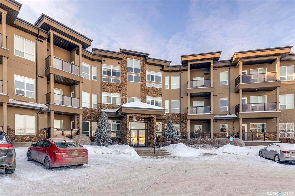 2710 Main Street - Photo 1