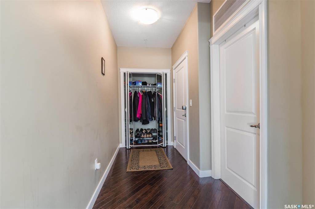 405 Cartwright Street - Photo 1