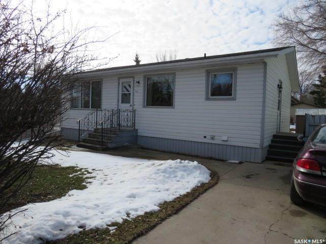 117 Canora Avenue - Photo 1
