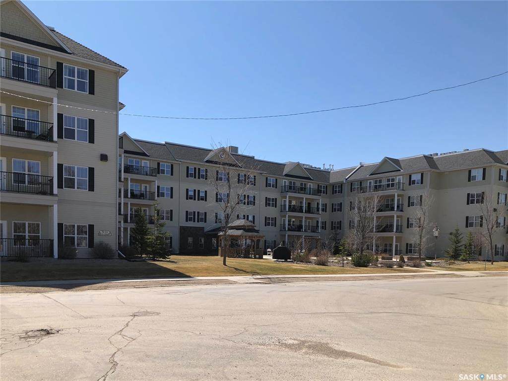 910 Main Street - Photo 1