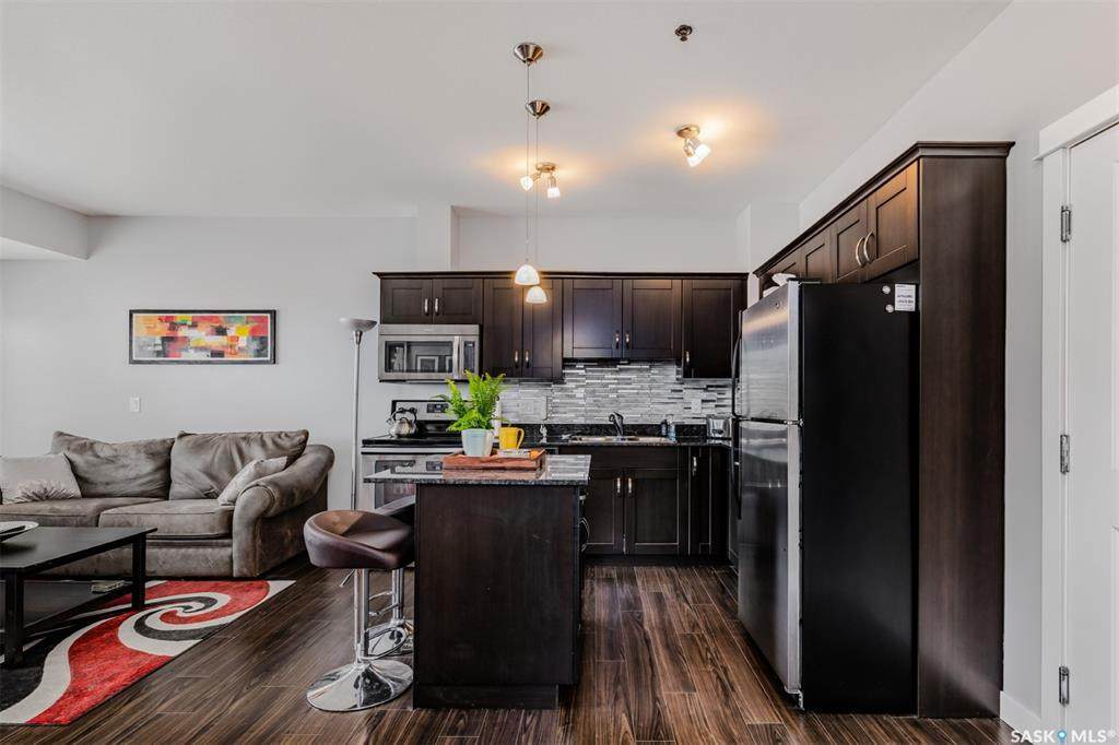 710 Hart Road - Photo 1