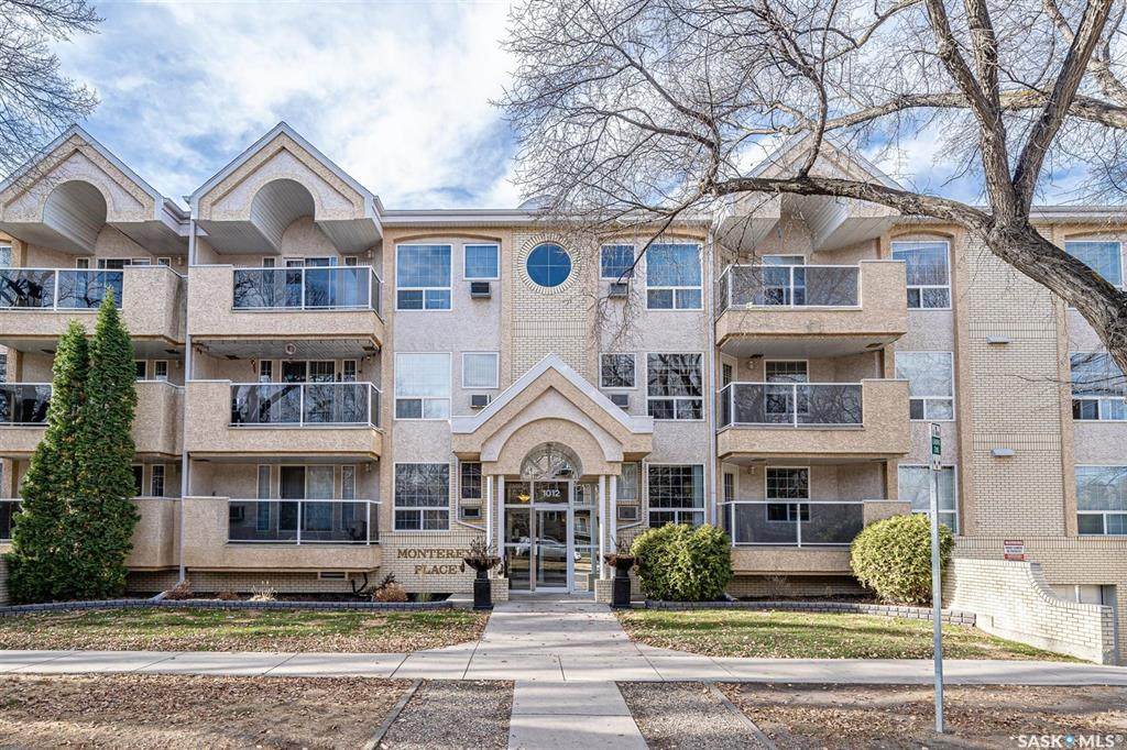 1012 Lansdowne Avenue - Photo 1