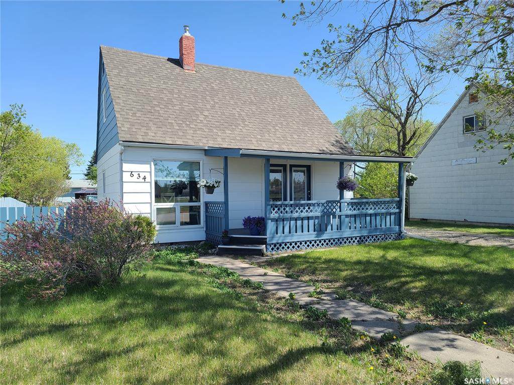 634 7th Avenue - Photo 1