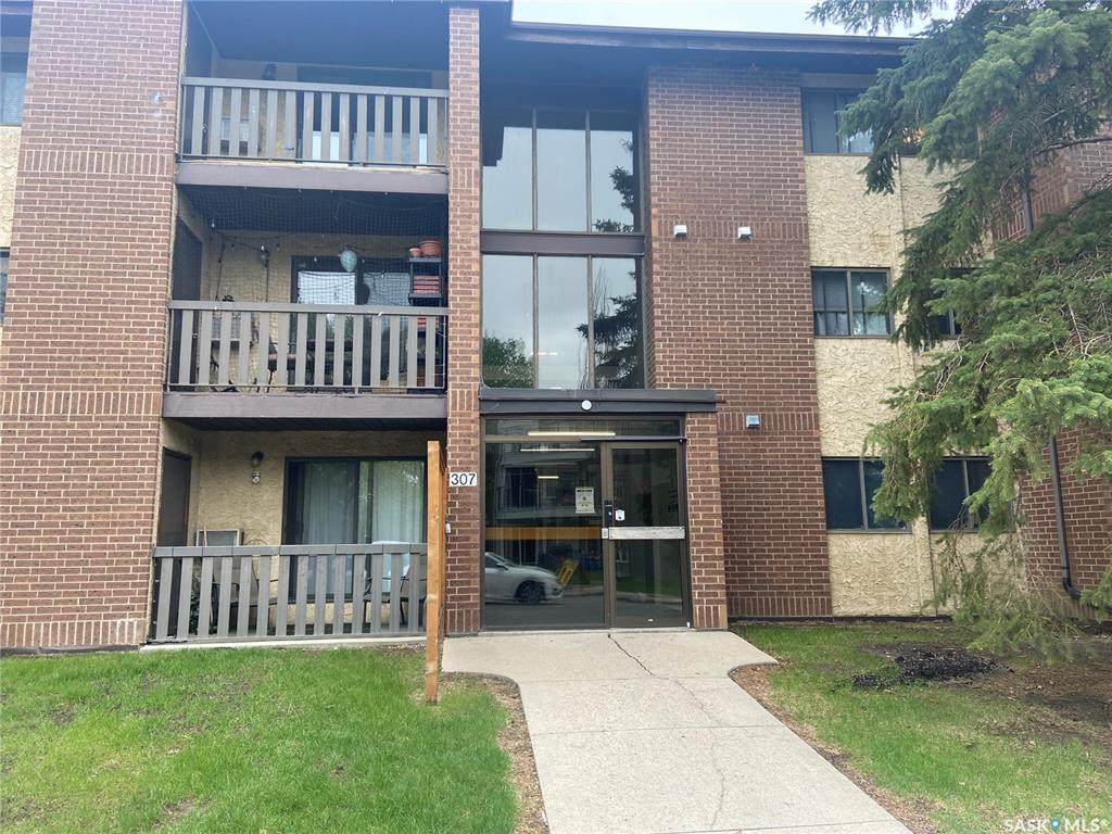 307 Tait Crescent - Photo 1