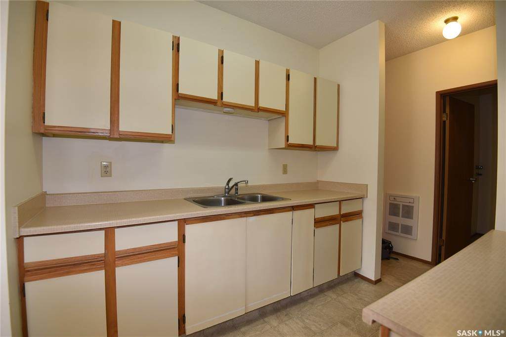 102 Manor Drive - Photo 1