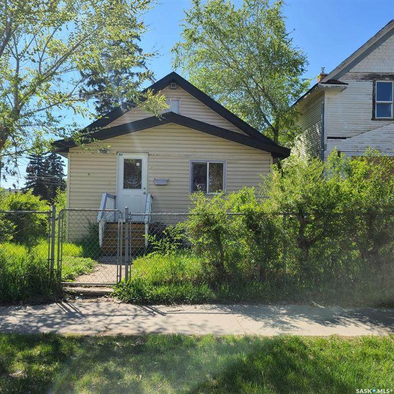 201 I Avenue - Photo 1
