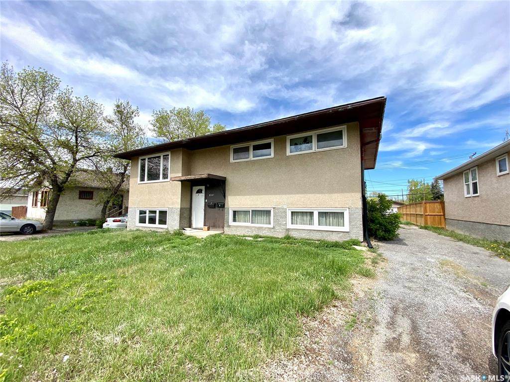 914 Dewdney Avenue - Photo 1
