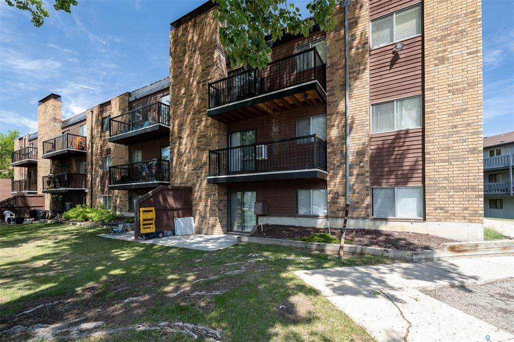 802C Kingsmere Boulevard - Photo 1