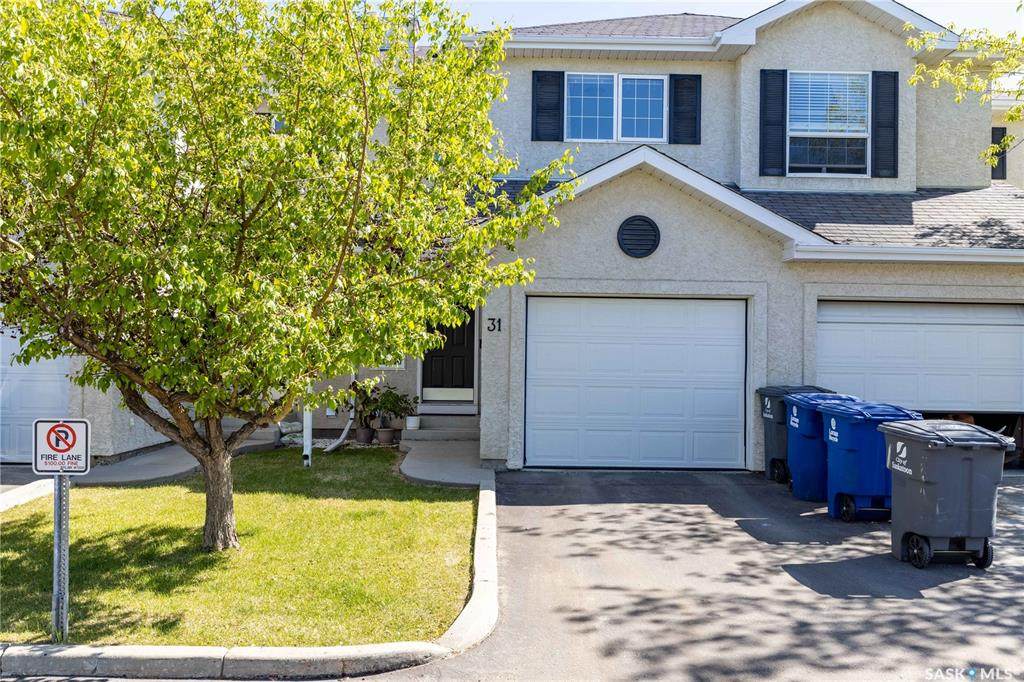 110 Banyan Crescent - Photo 1