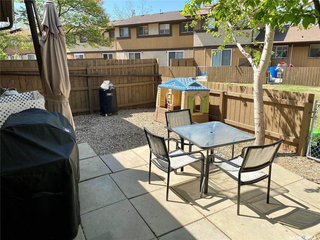 41 Mackenzie Mews - Photo 1