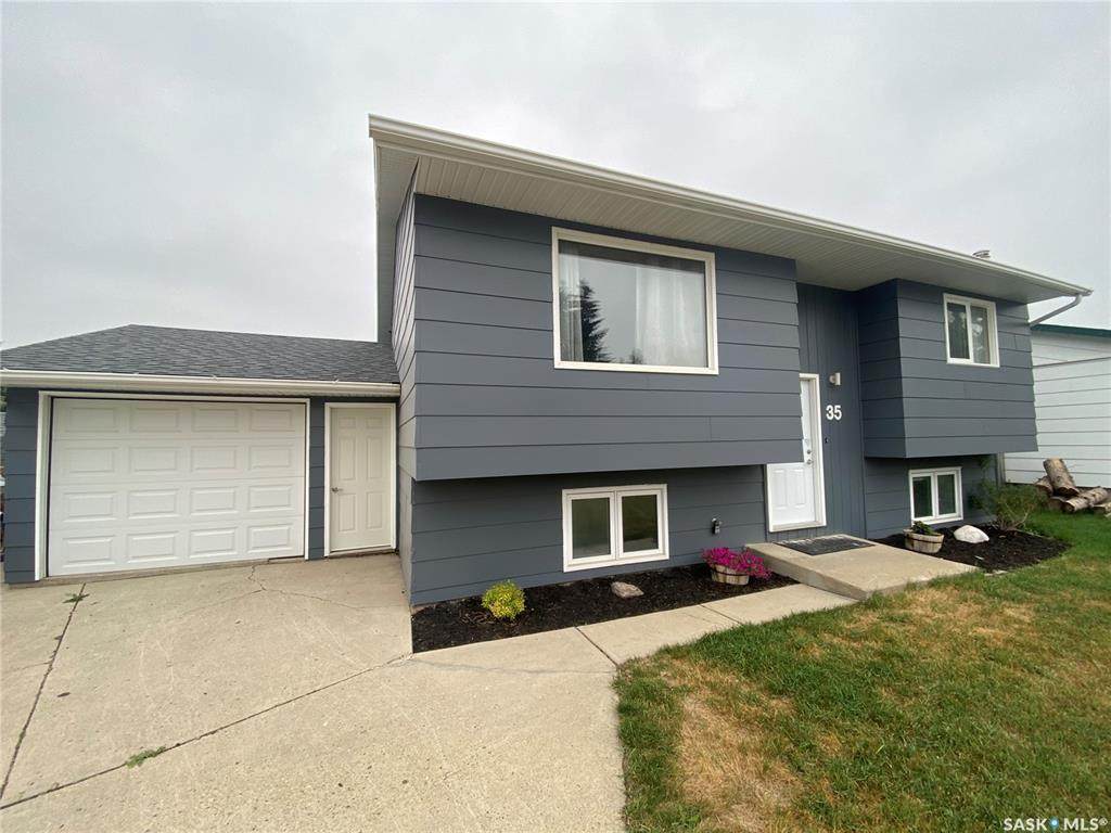 35 Collacott Drive - Photo 1