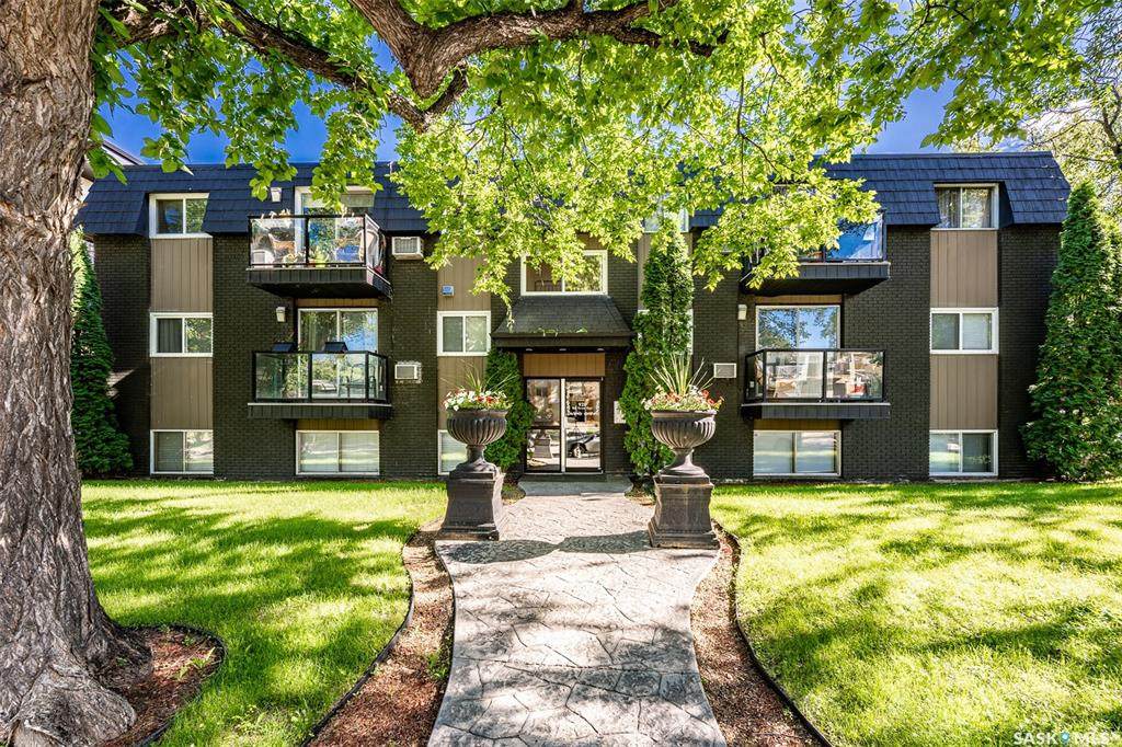 920 9th Street - Photo 1