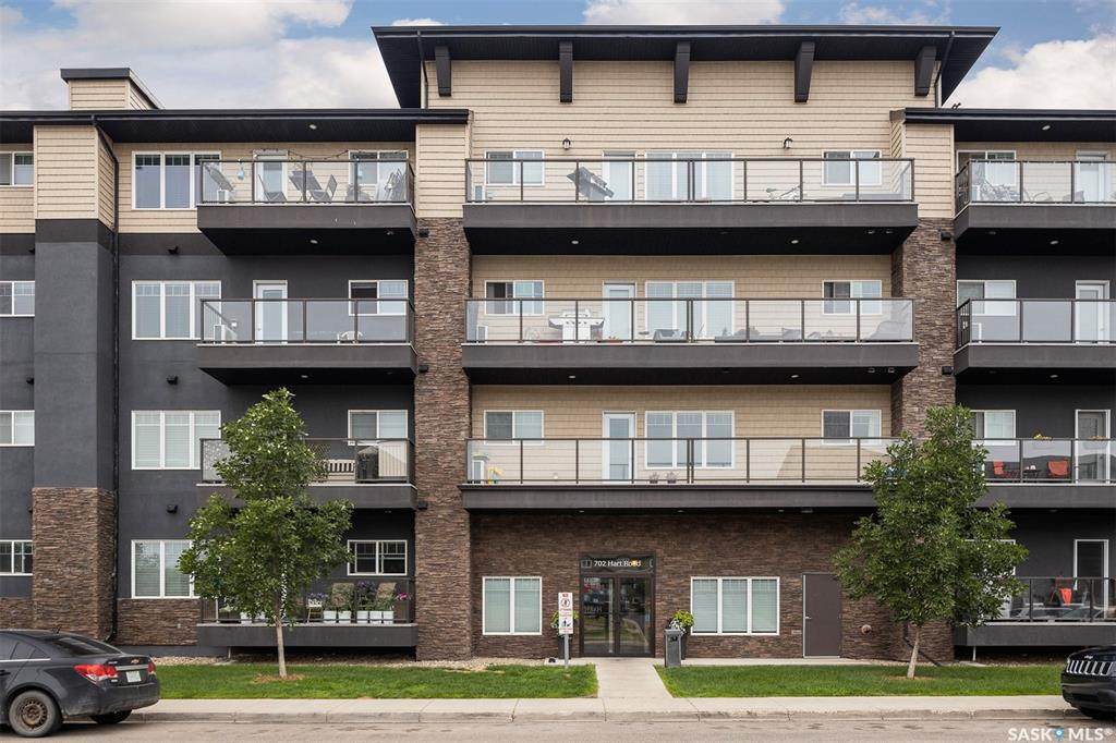 702 Hart Road - Photo 1