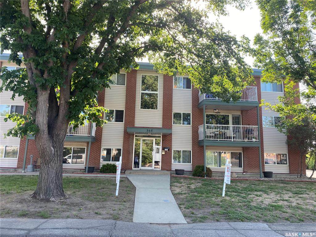 365 Angus Street - Photo 1