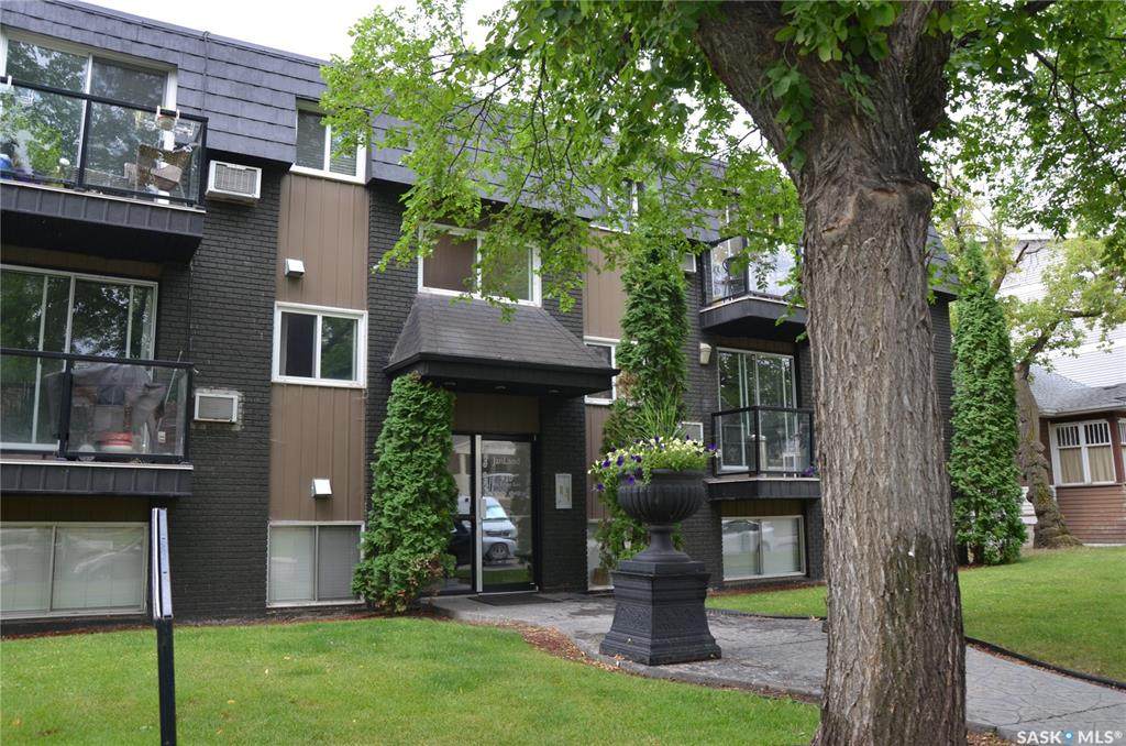 920 9th Street - Photo 1