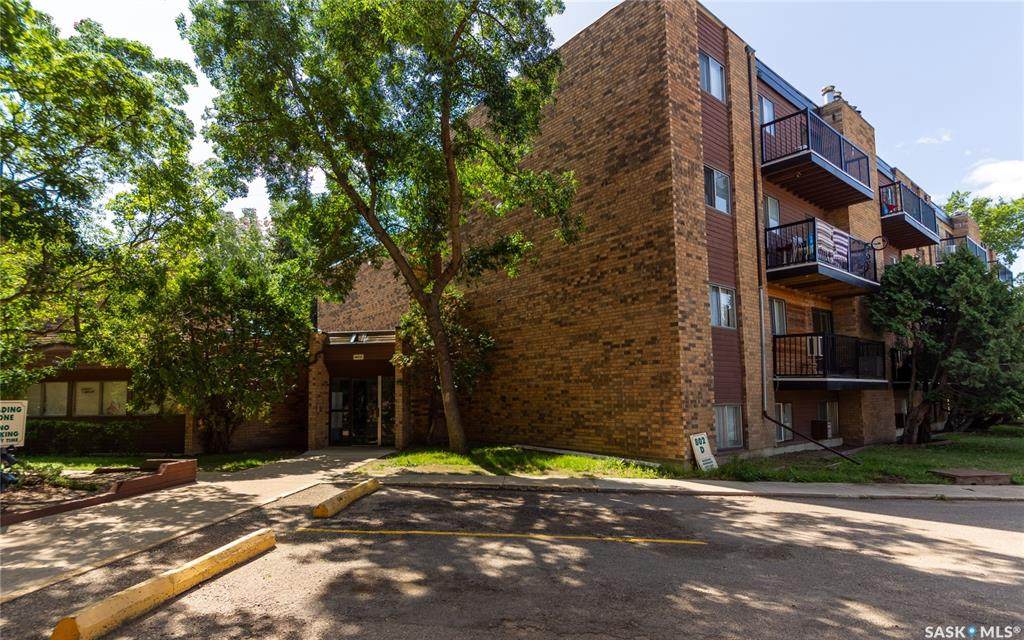 802D Kingsmere Boulevard - Photo 1