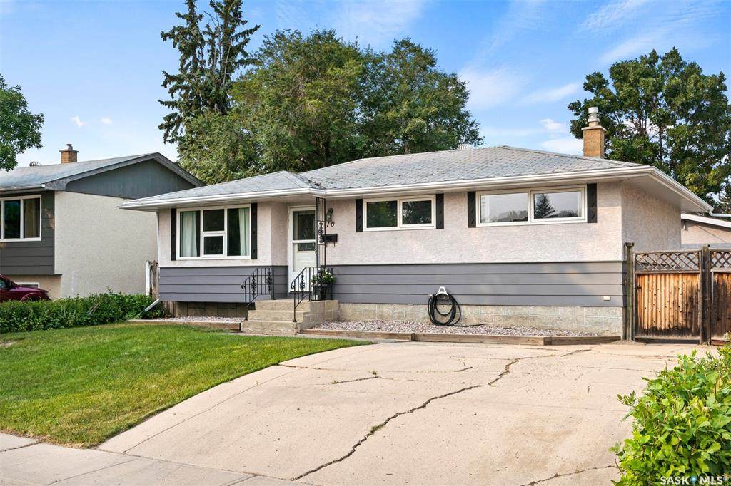 10 Straub Crescent - Photo 1