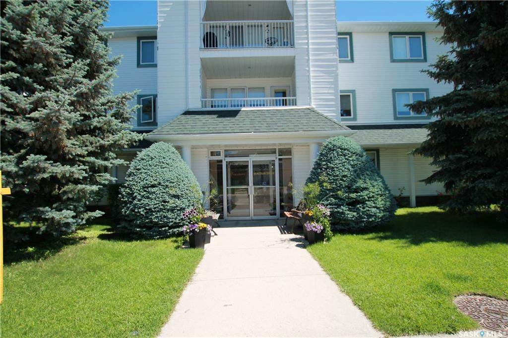 331 Macoun Drive - Photo 1