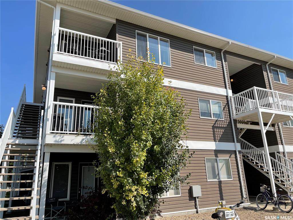 1638 Clark Avenue - Photo 1