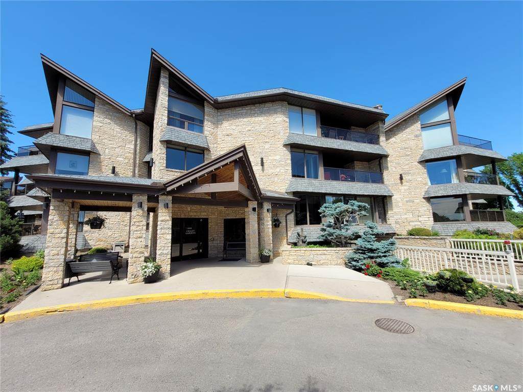 2305 Adelaide Street - Photo 1