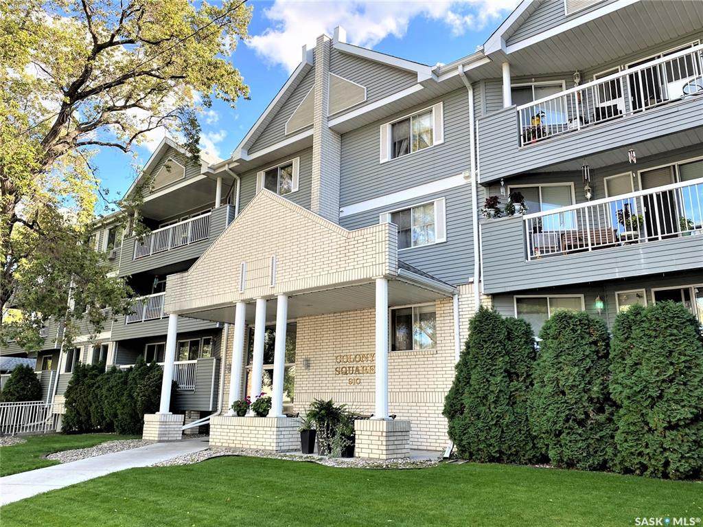 910 9th Street - Photo 1