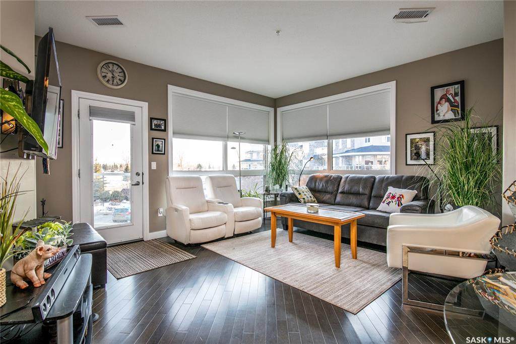 405 Cartwright Street - Photo 1