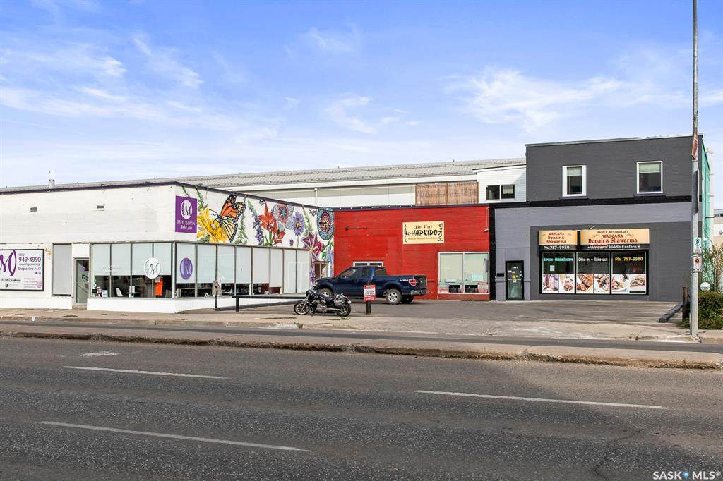 1751 Broad Street - Photo 1