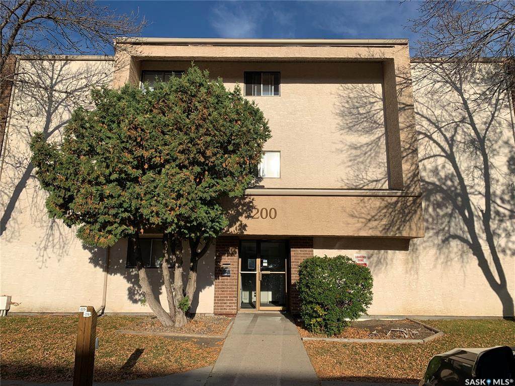 310 Stillwater Drive - Photo 1