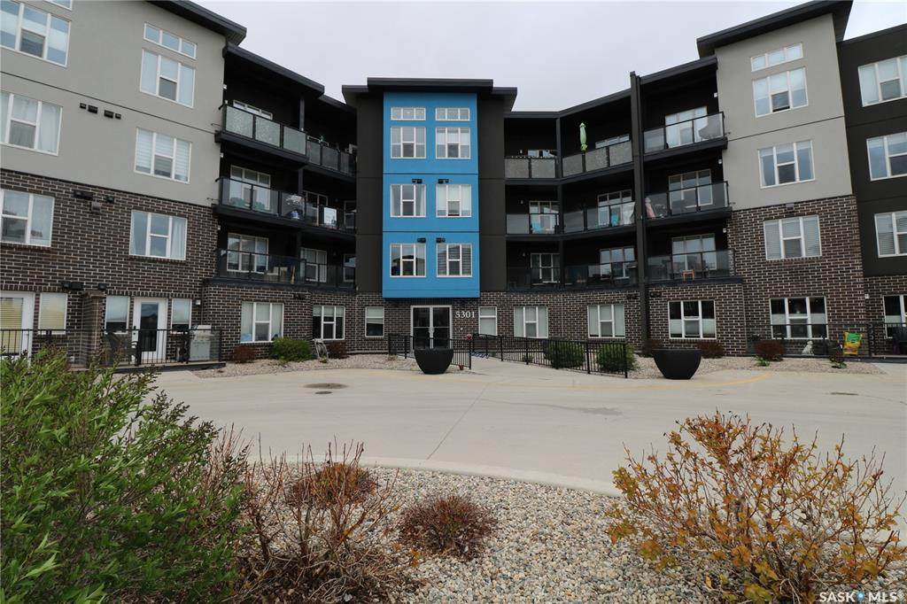5301 Universal Crescent - Photo 1