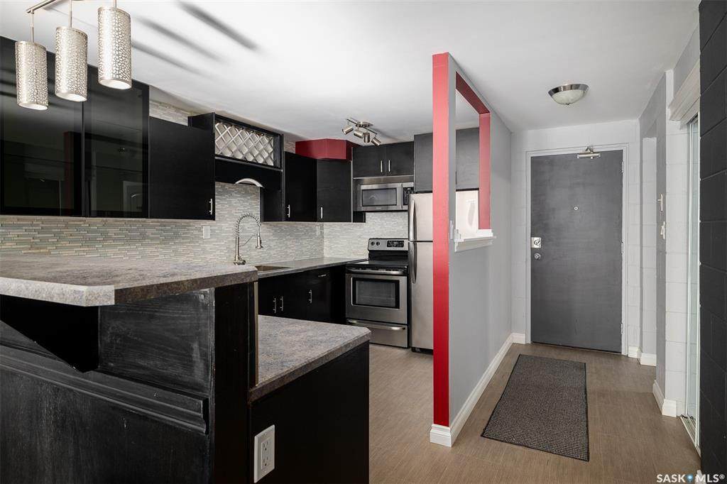 2707 7th Street - Photo 1