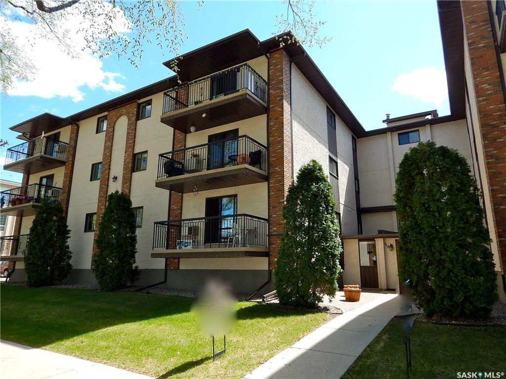718 9th Street - Photo 1