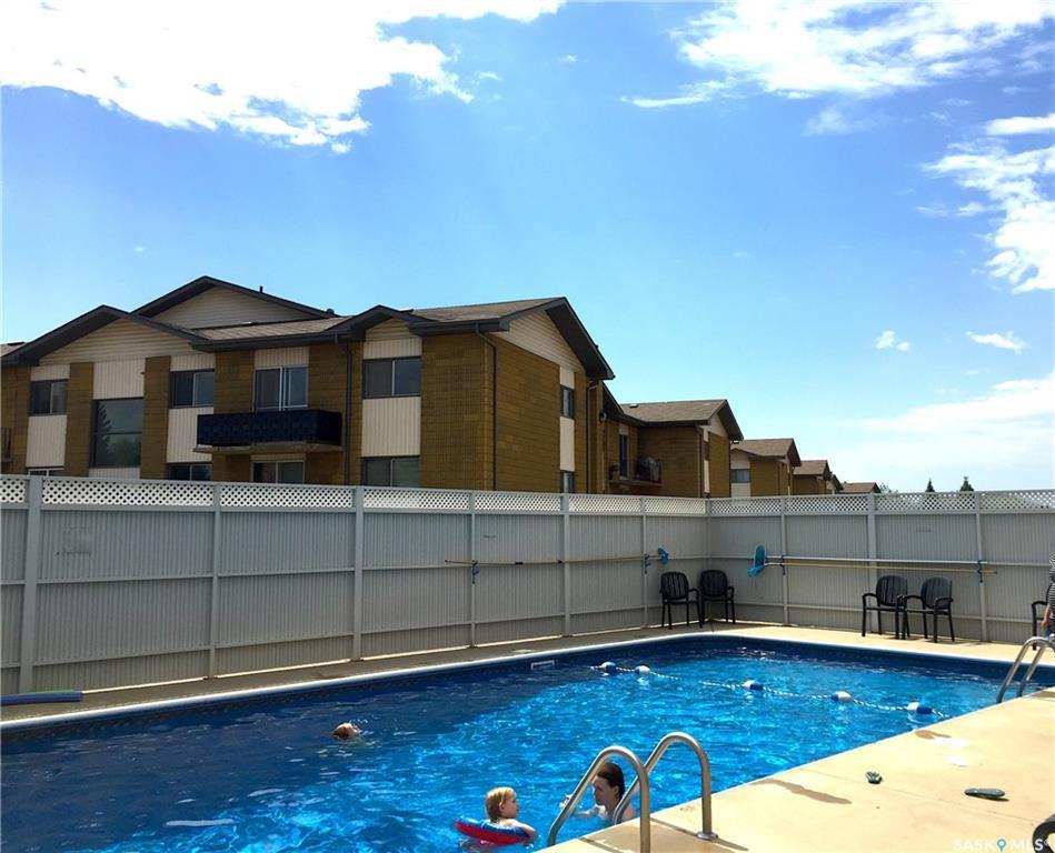 15 Assiniboine Drive - Photo 1
