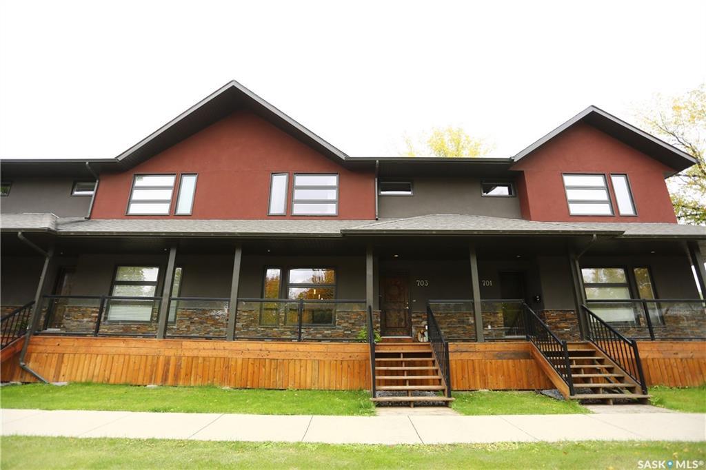 703 Osborne Street - Photo 1