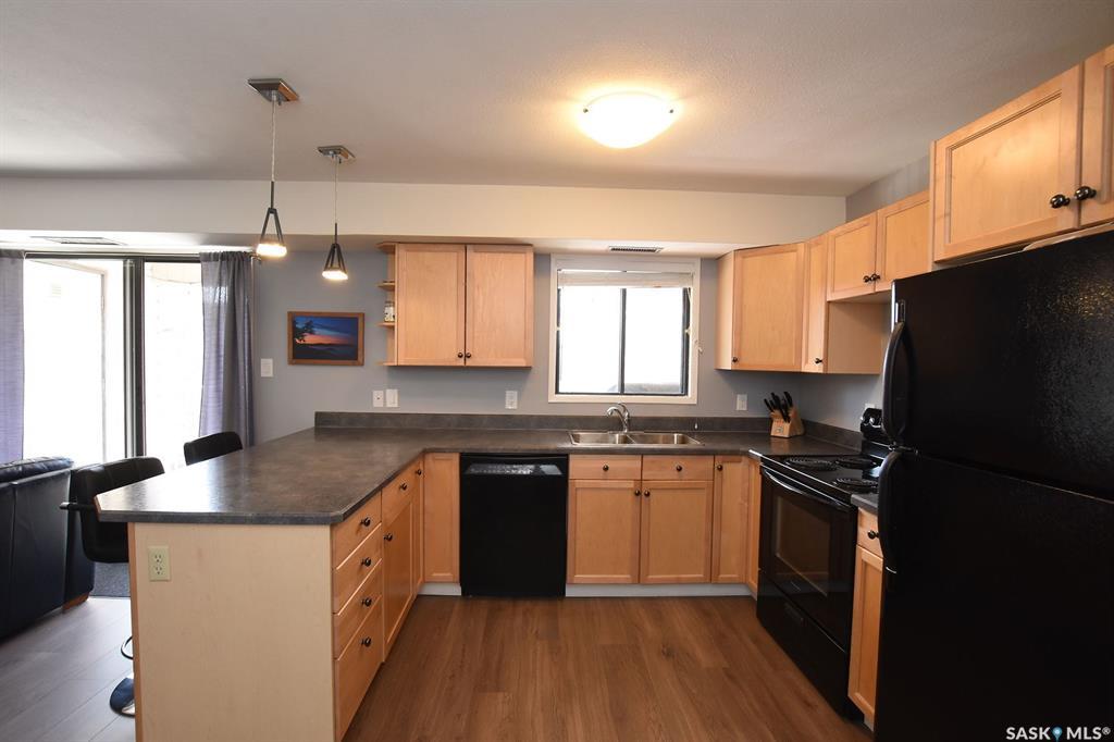 2315 Mcintyre Street - Photo 1