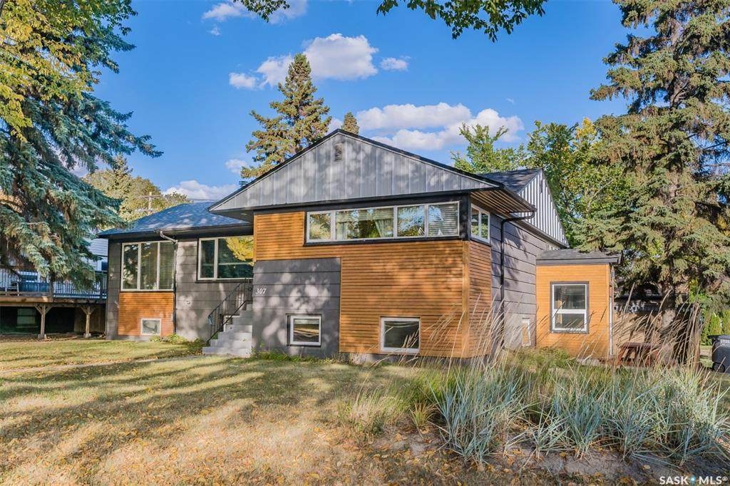 307 Munroe Avenue - Photo 1