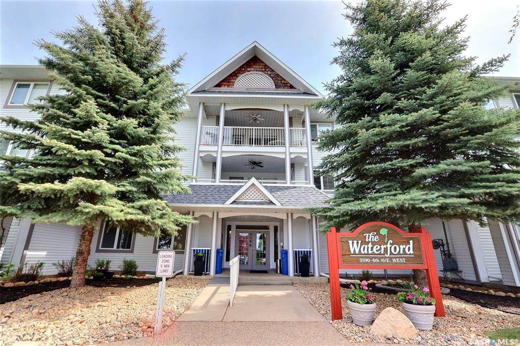 3590 4th Avenue - Photo 1