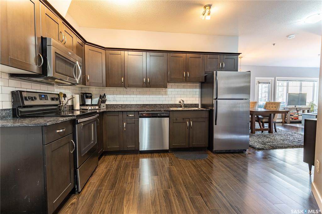 710 Hart Road - Photo 1