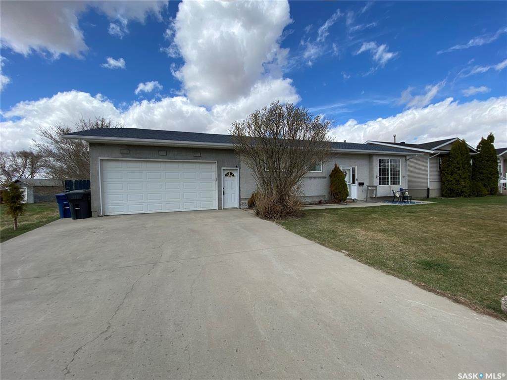 102 Courtside Crescent - Photo 1